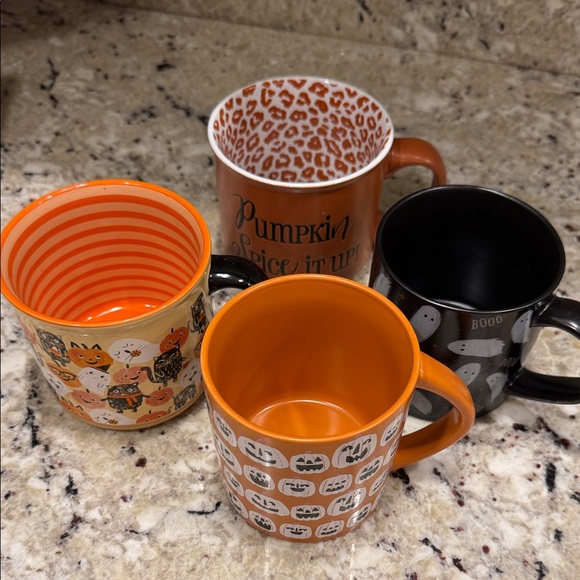 Halloween mugs bundle - Picture 1 of 5